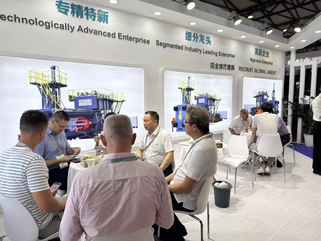 高效、節(jié)能、穩(wěn)定！萬格士新型高端擠壓機(jī)上海鋁展備受矚目